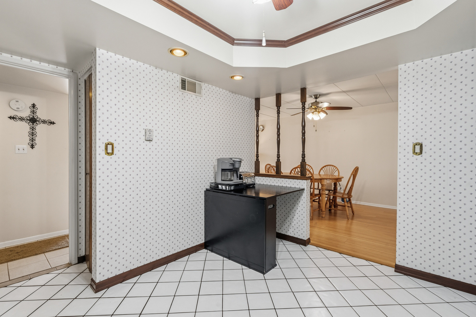 10221 S Komensky Avenue #1E, Oak Lawn, IL 60453