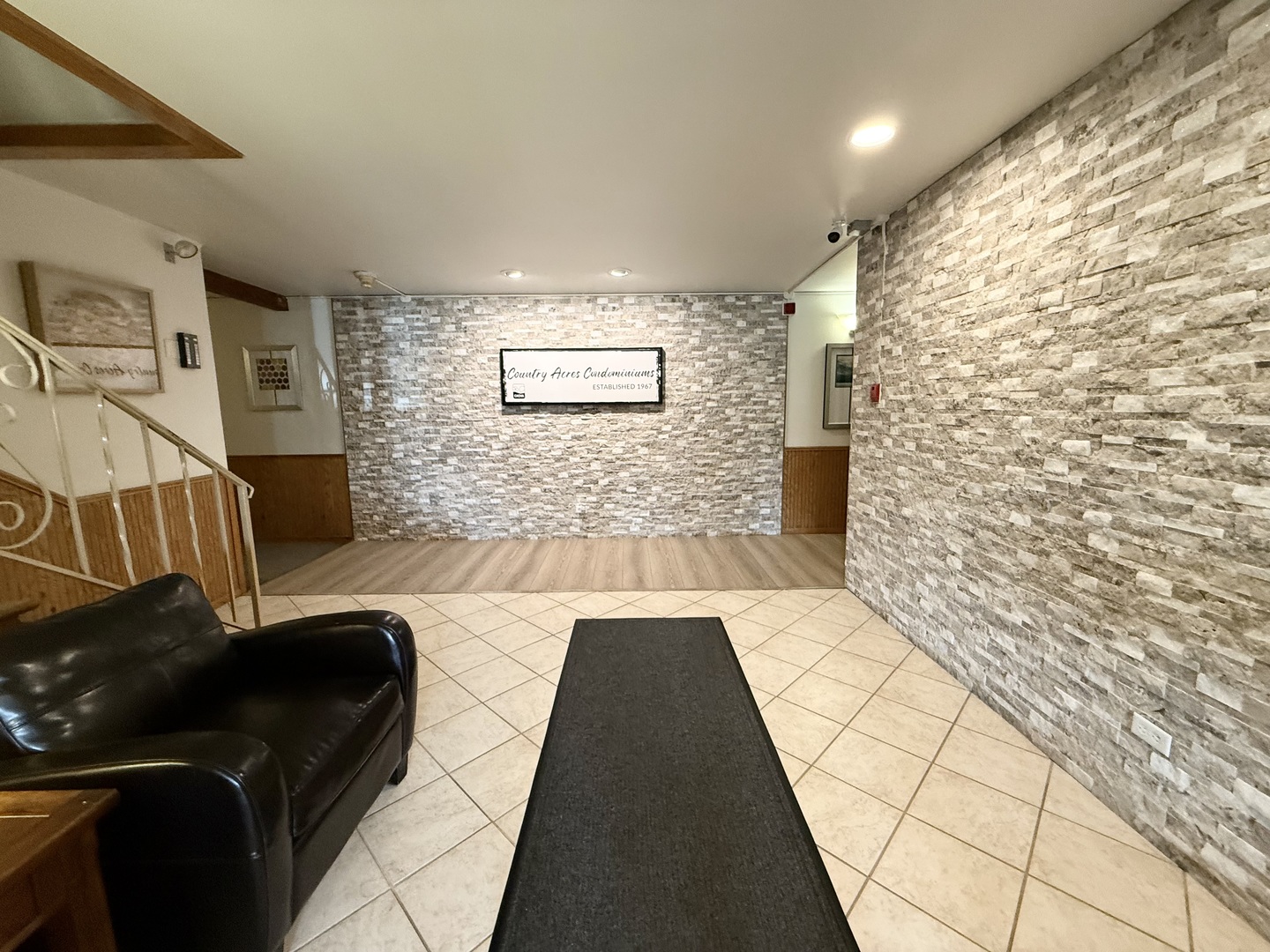 650 Murray Lane #416, Des Plaines, IL 60016