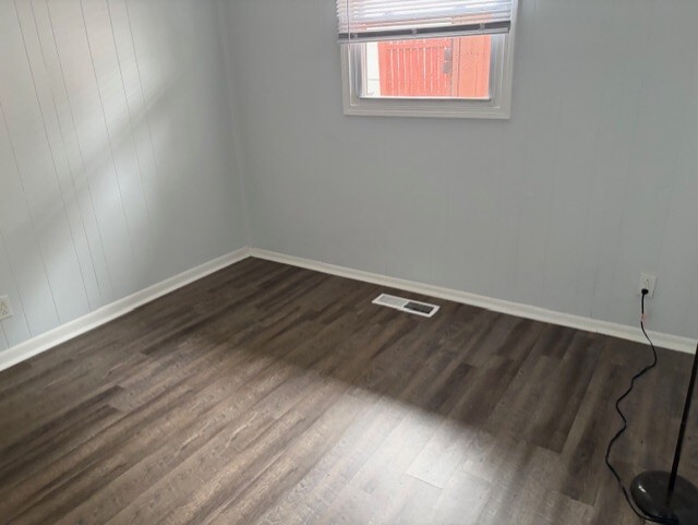 100 Hickory Drive, Carpentersville, IL 60110