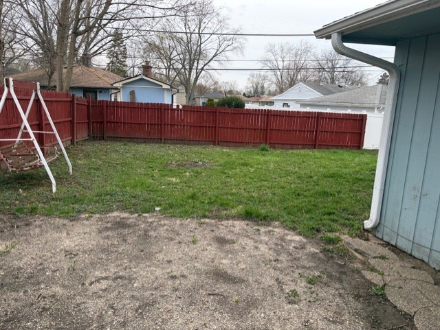 100 Hickory Drive, Carpentersville, IL 60110