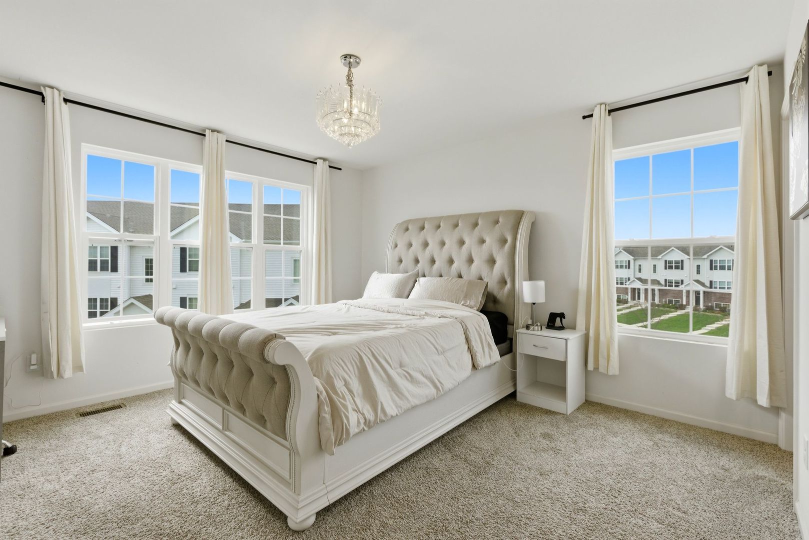 3748 Bissel Drive, Yorkville, IL 60560