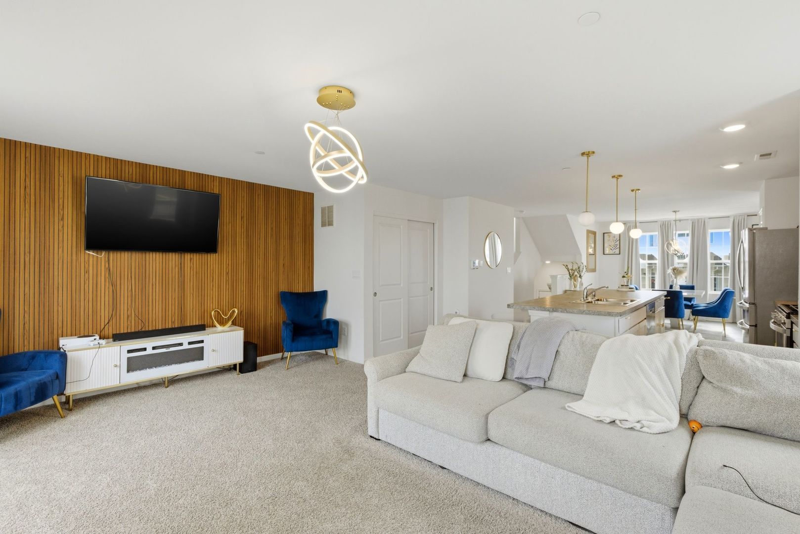 3748 Bissel Drive, Yorkville, IL 60560