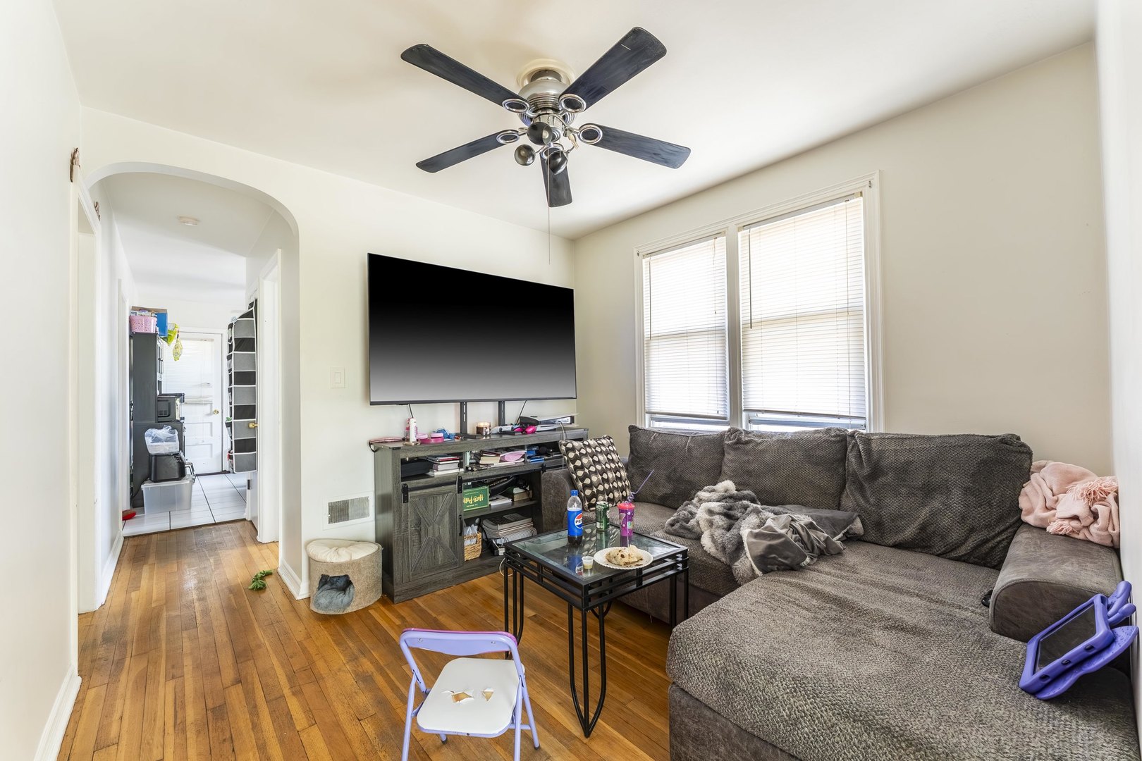 3636 N Osceola Avenue, Chicago, IL 60634