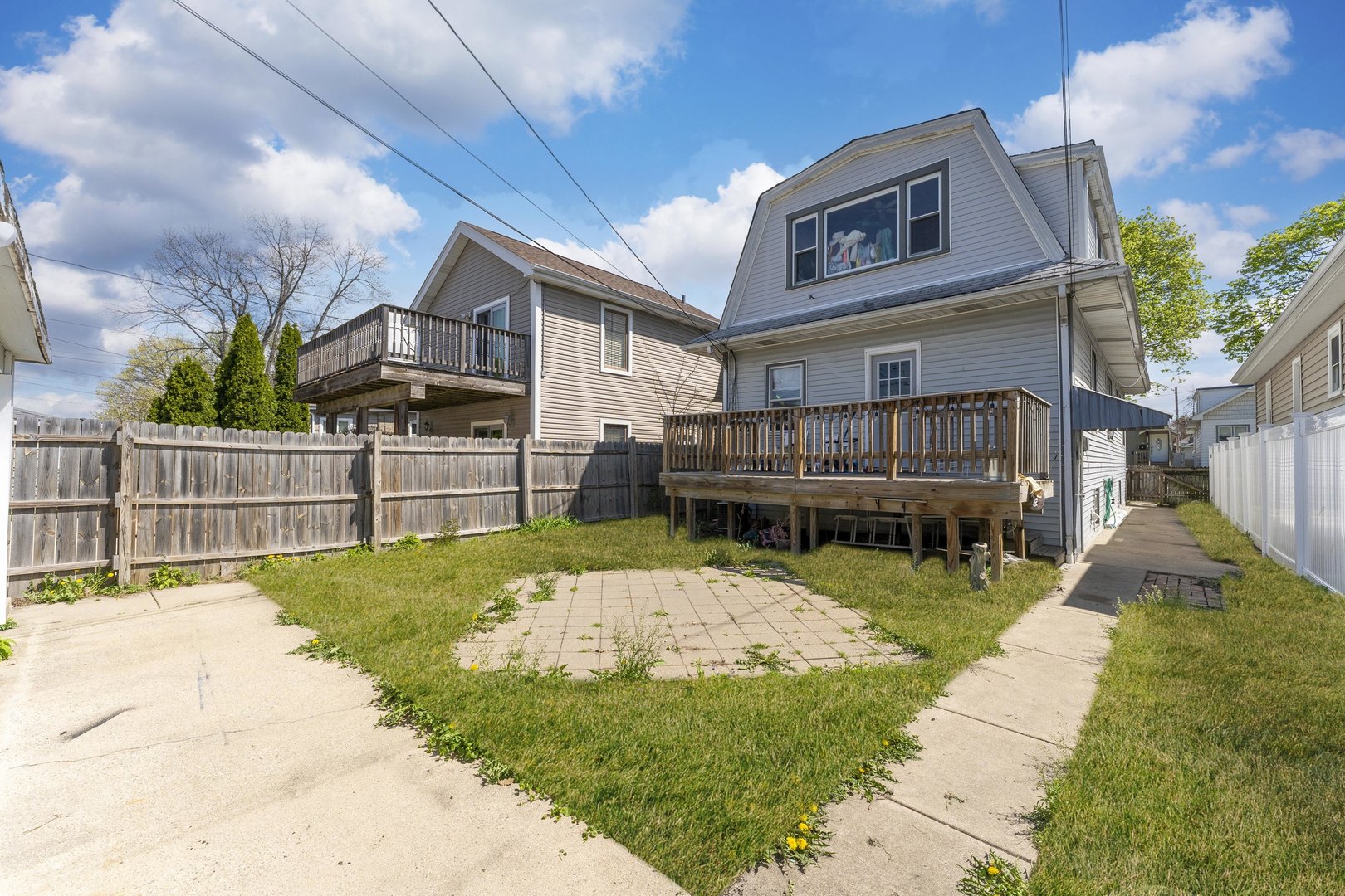 3636 N Osceola Avenue, Chicago, IL 60634