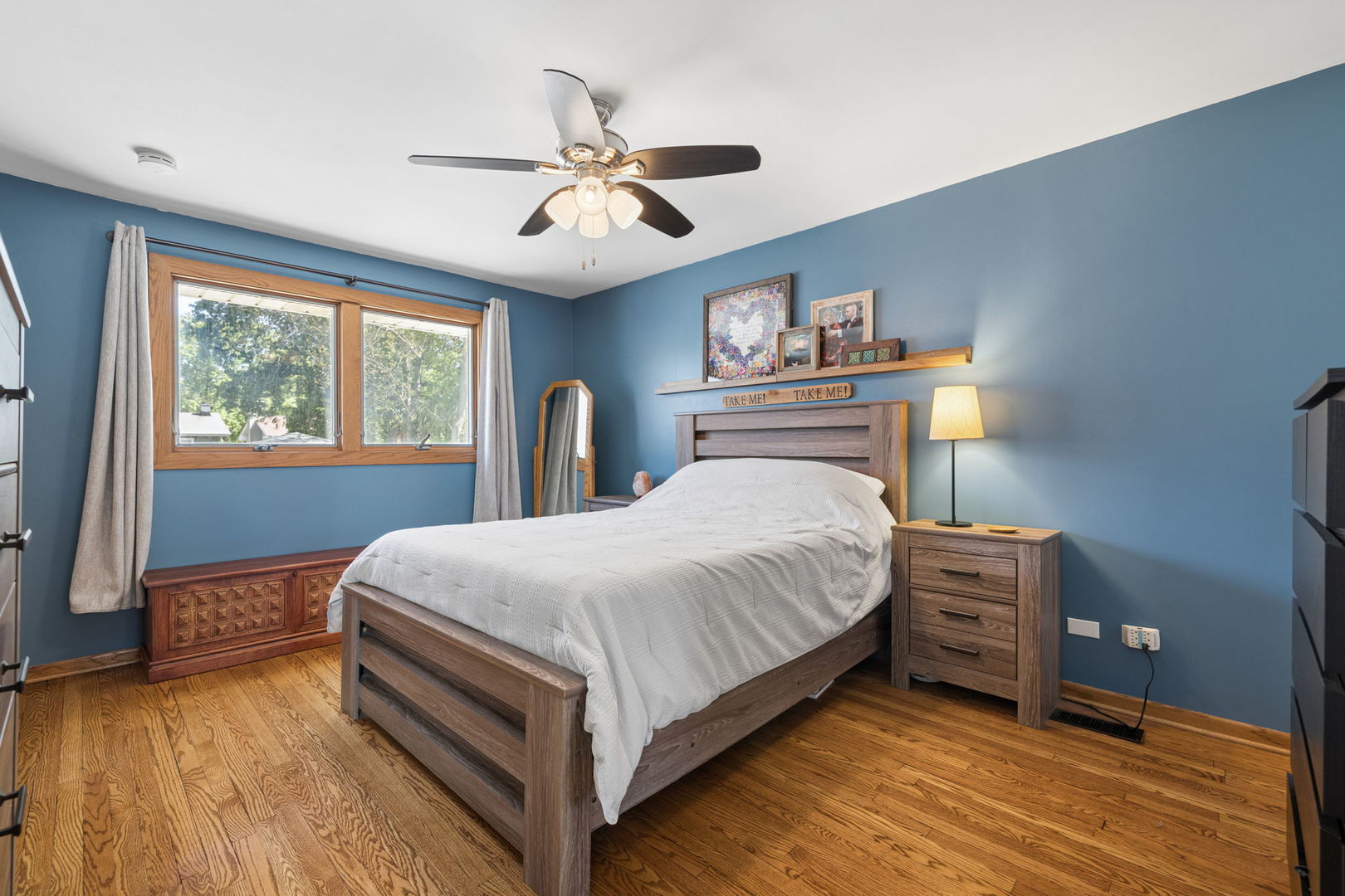1015 E Lowden Avenue, Wheaton, IL 60189