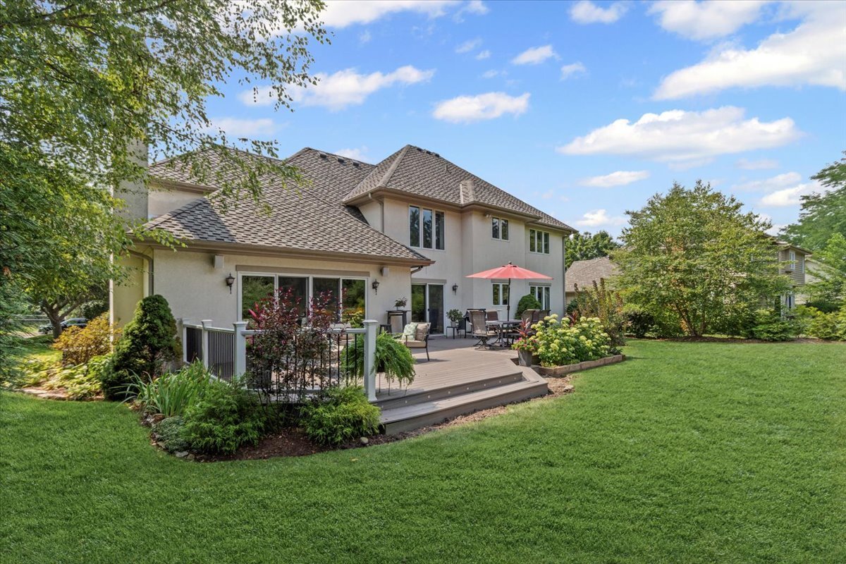 2496 Emerald Lane, Lindenhurst, IL 60046