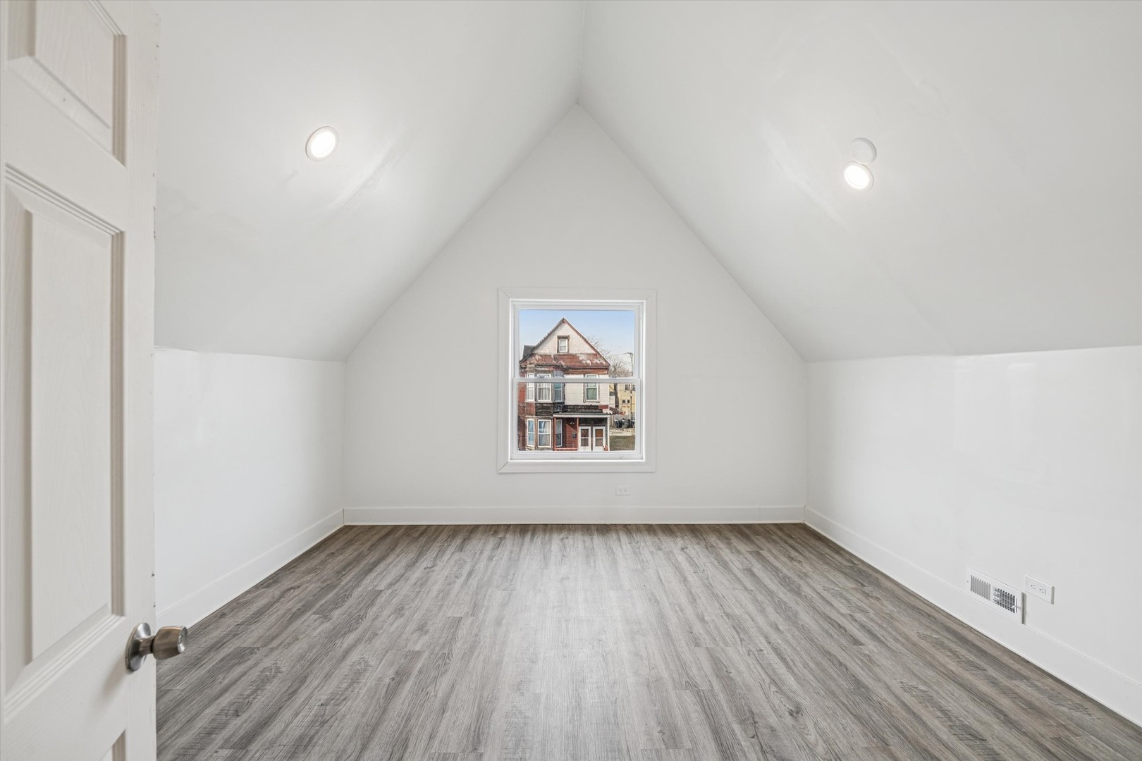 6843 S Carpenter Street, Chicago, IL 60621