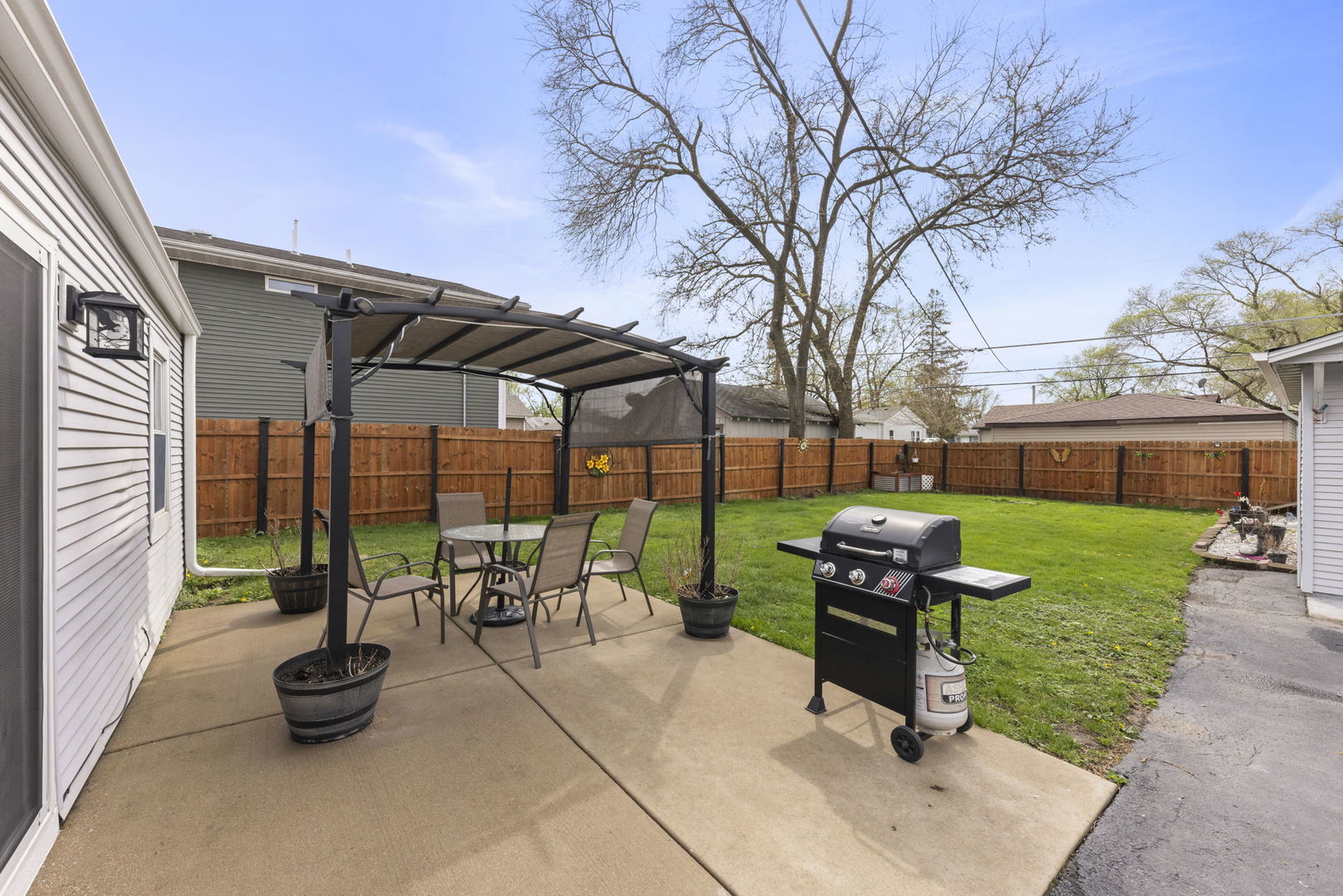 1711 Hosmer Lane, Crest Hill, IL 60403