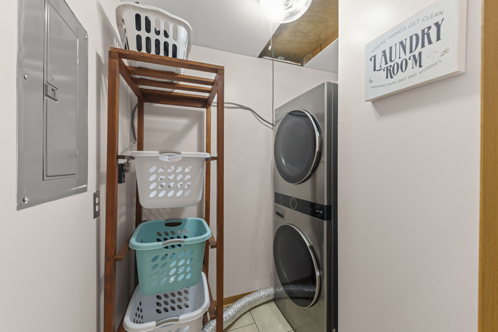 1711 Hosmer Lane, Crest Hill, IL 60403