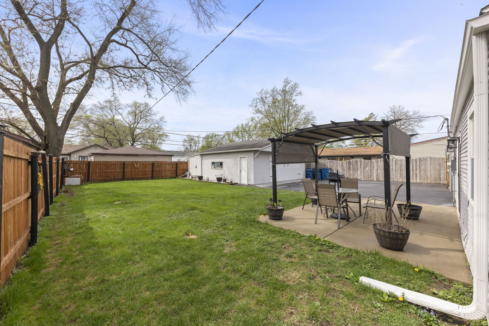 1711 Hosmer Lane, Crest Hill, IL 60403