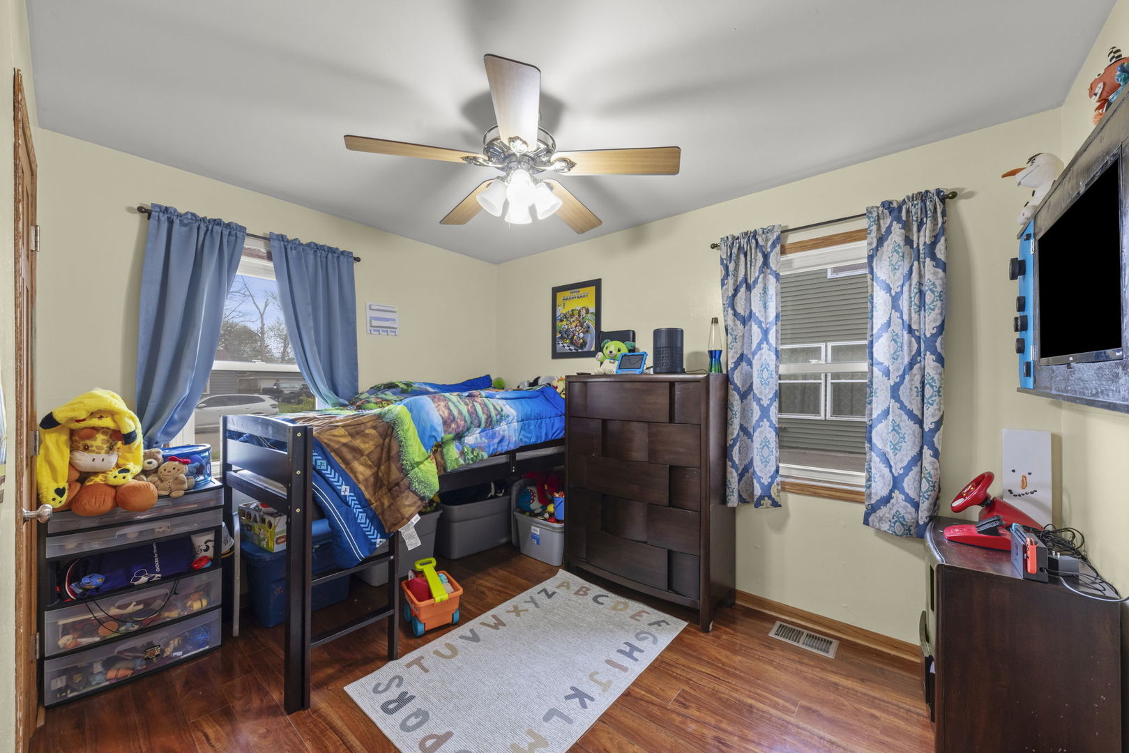 1711 Hosmer Lane, Crest Hill, IL 60403