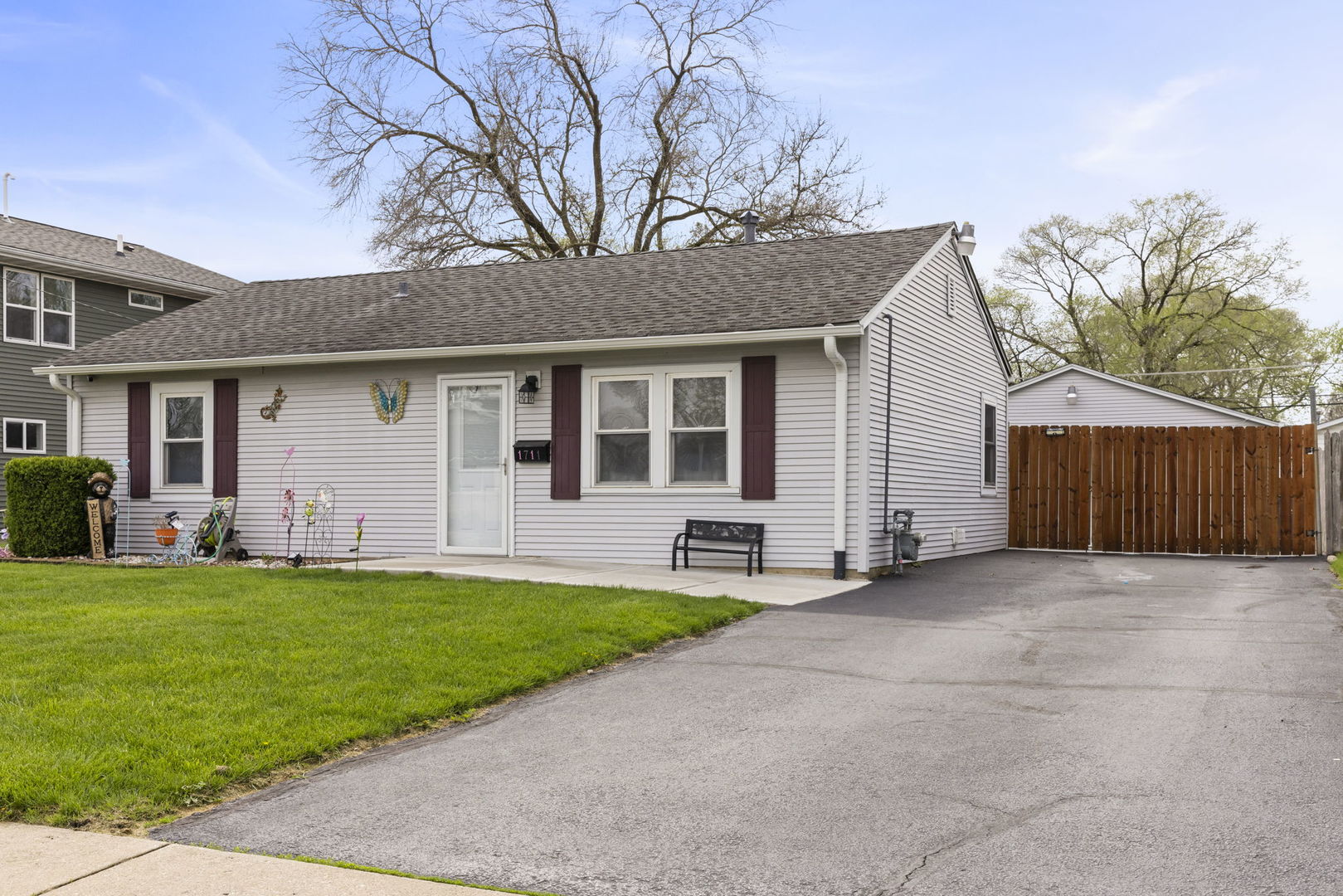 1711 Hosmer Lane, Crest Hill, IL 60403