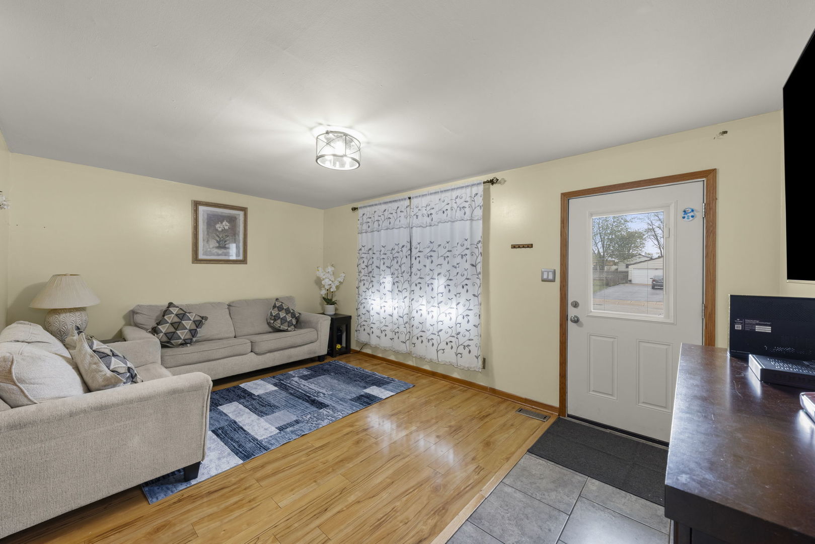 1711 Hosmer Lane, Crest Hill, IL 60403