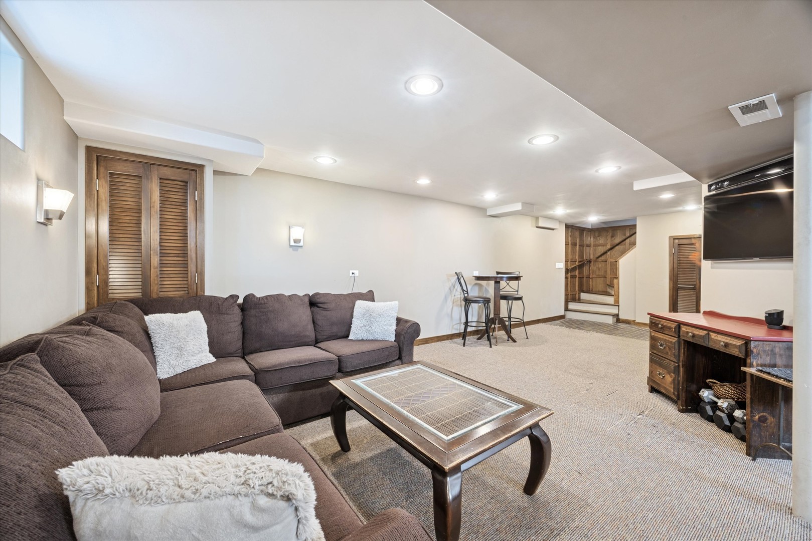 1115 N Main Street, Wheaton, IL 60187