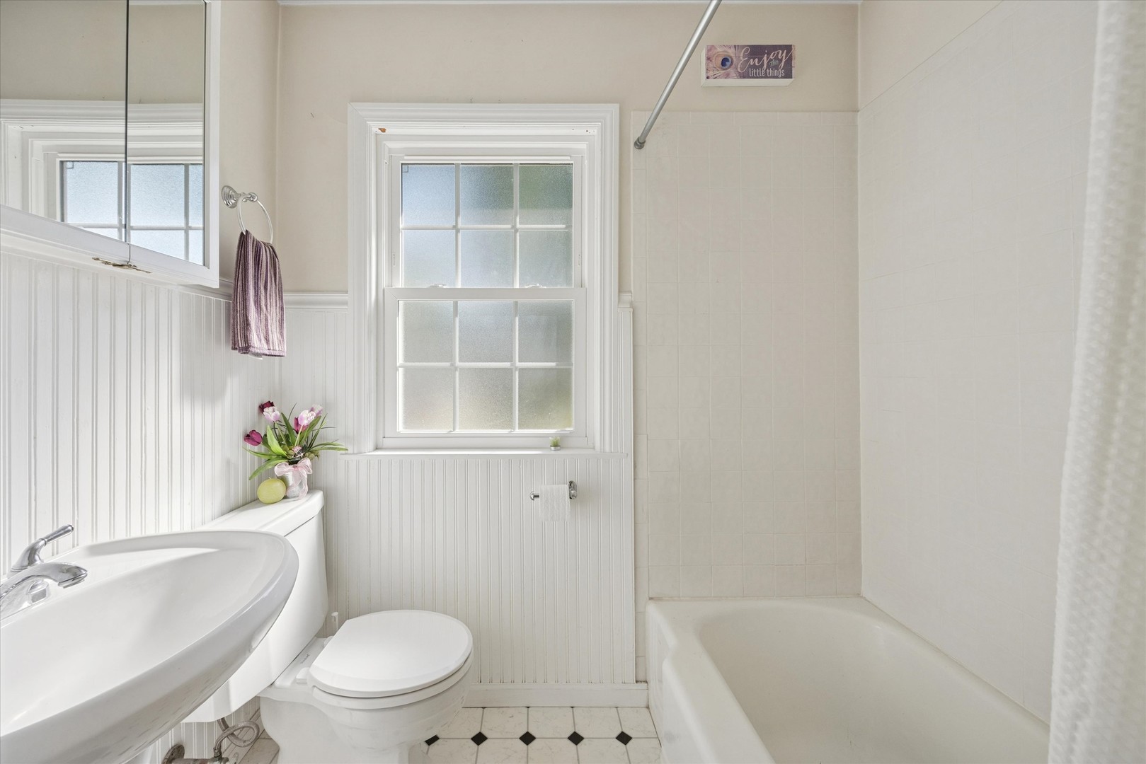 1115 N Main Street, Wheaton, IL 60187