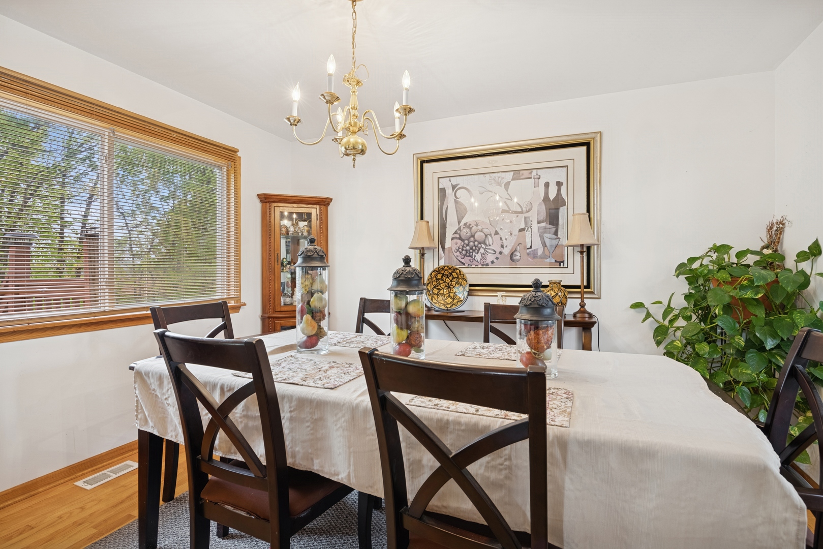 Hainesville, IL 60073