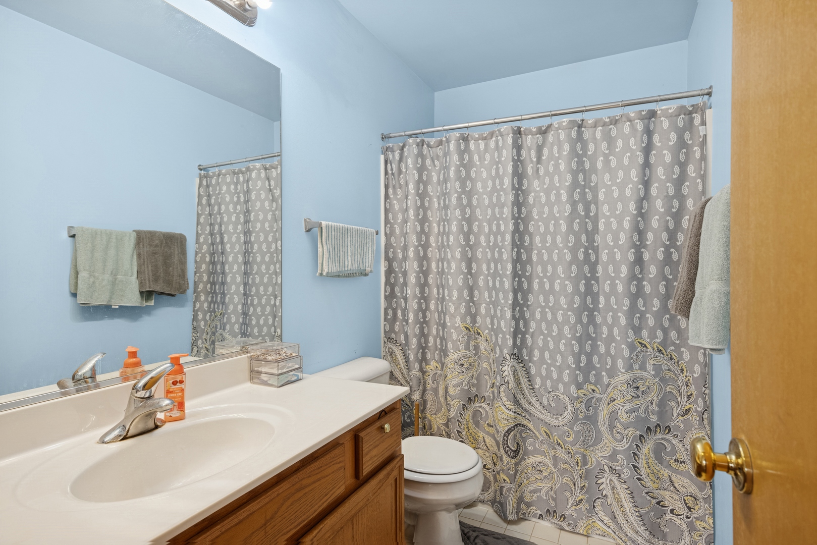 Hainesville, IL 60073