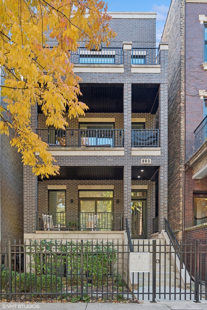 863 W Wrightwood Avenue #3, Chicago, IL 60614