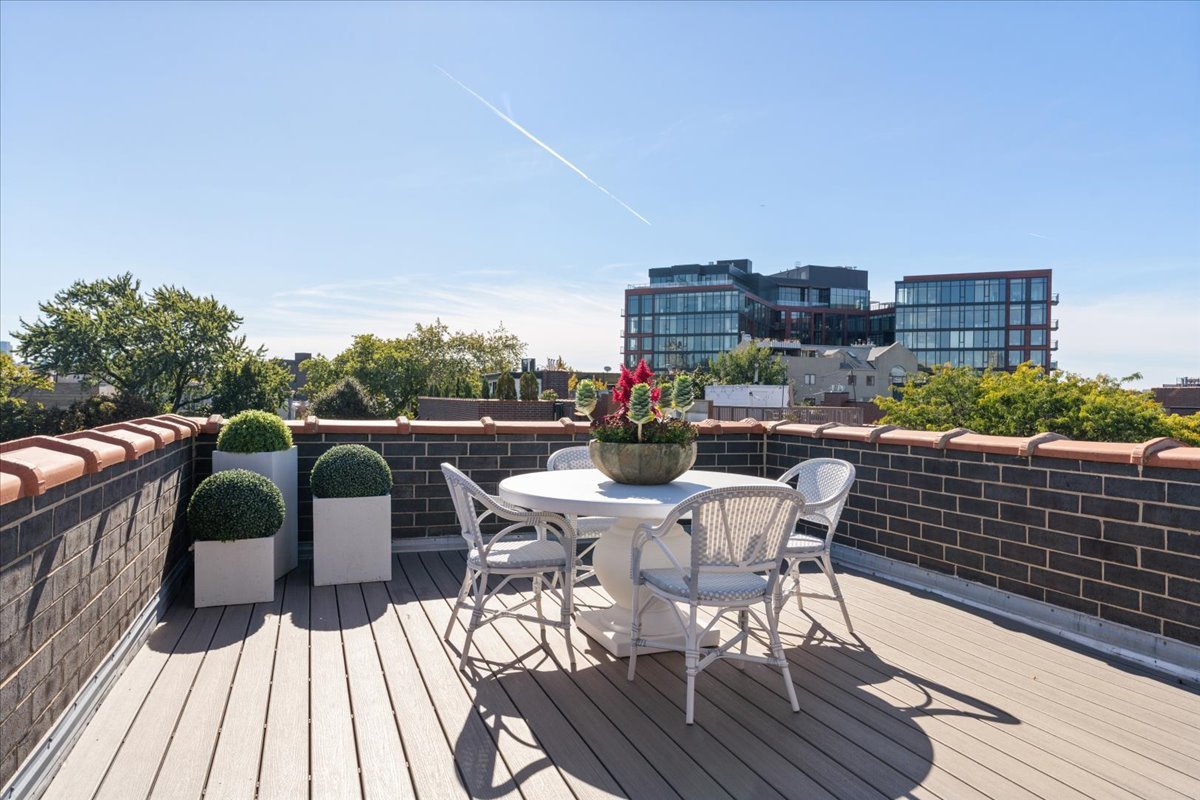 863 W Wrightwood Avenue #3, Chicago, IL 60614