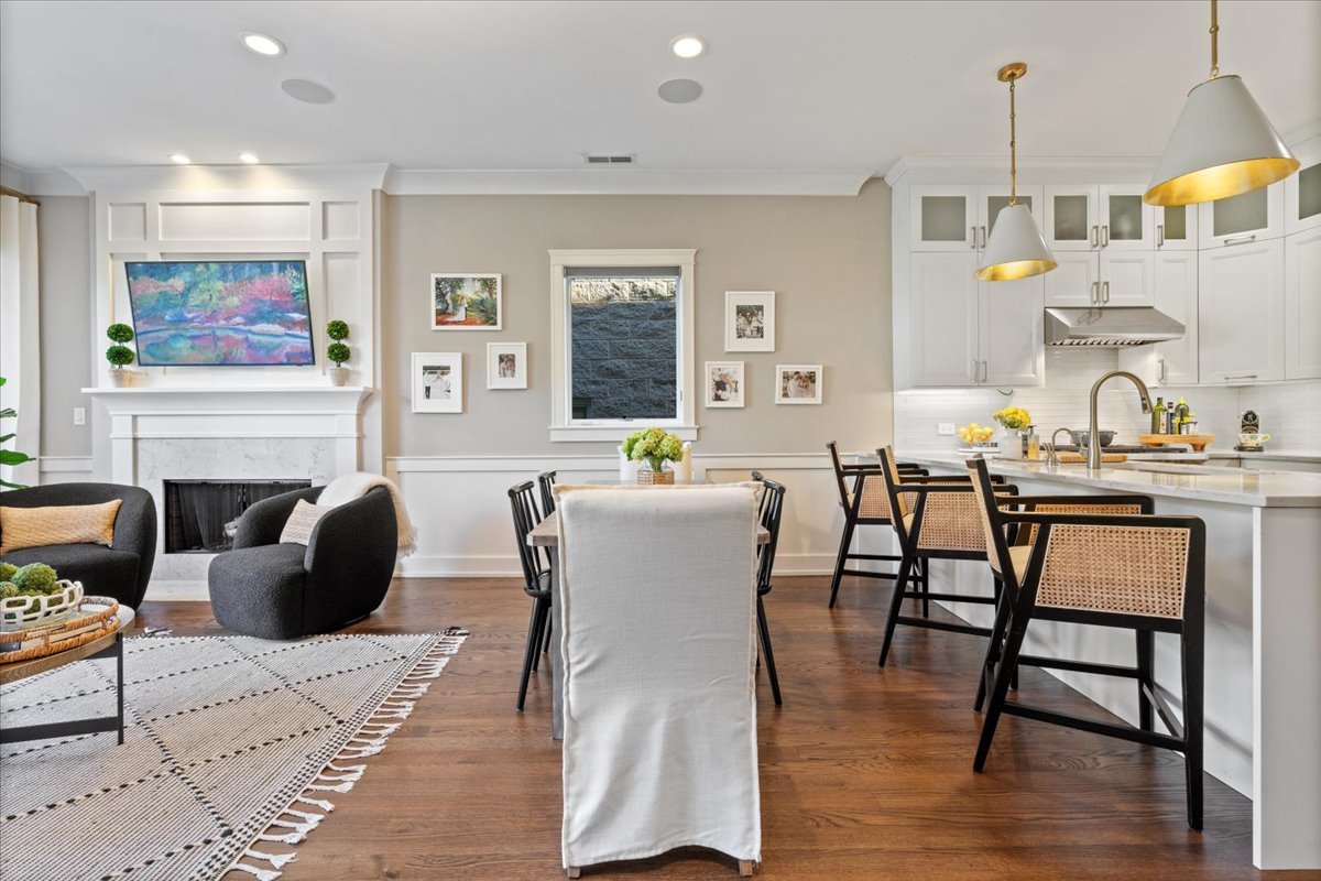 863 W Wrightwood Avenue #3, Chicago, IL 60614