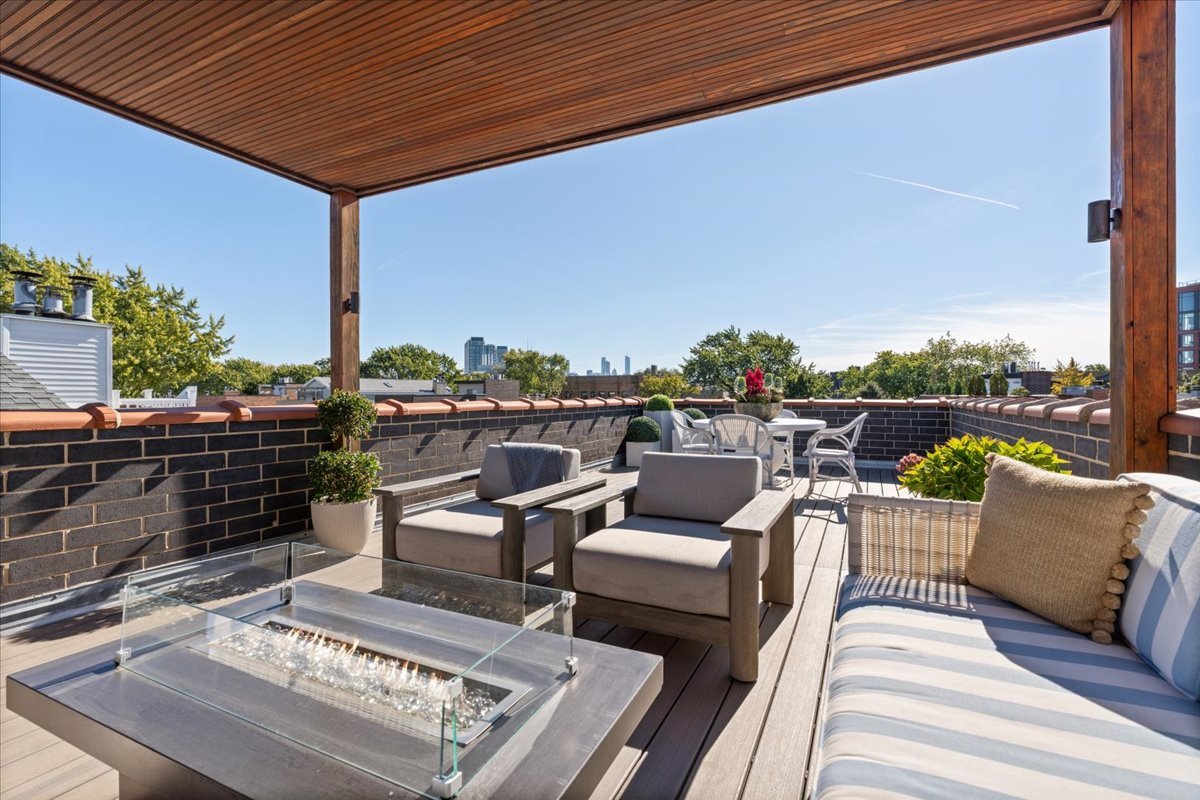 863 W Wrightwood Avenue #3, Chicago, IL 60614