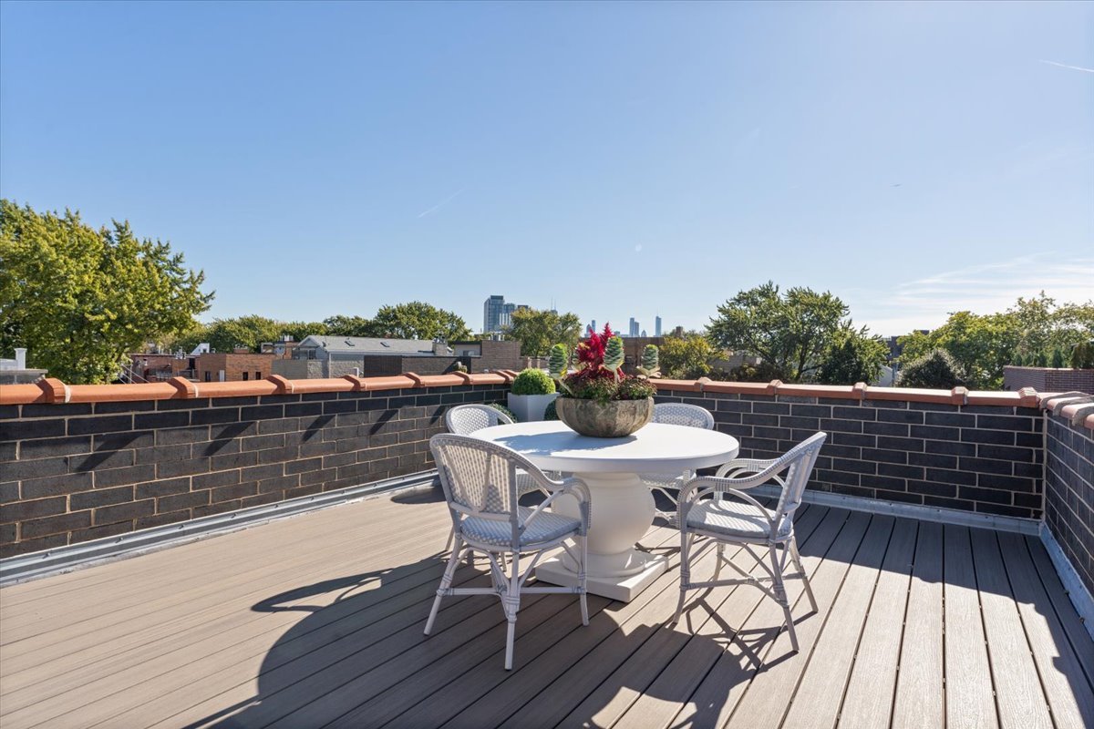 863 W Wrightwood Avenue #3, Chicago, IL 60614