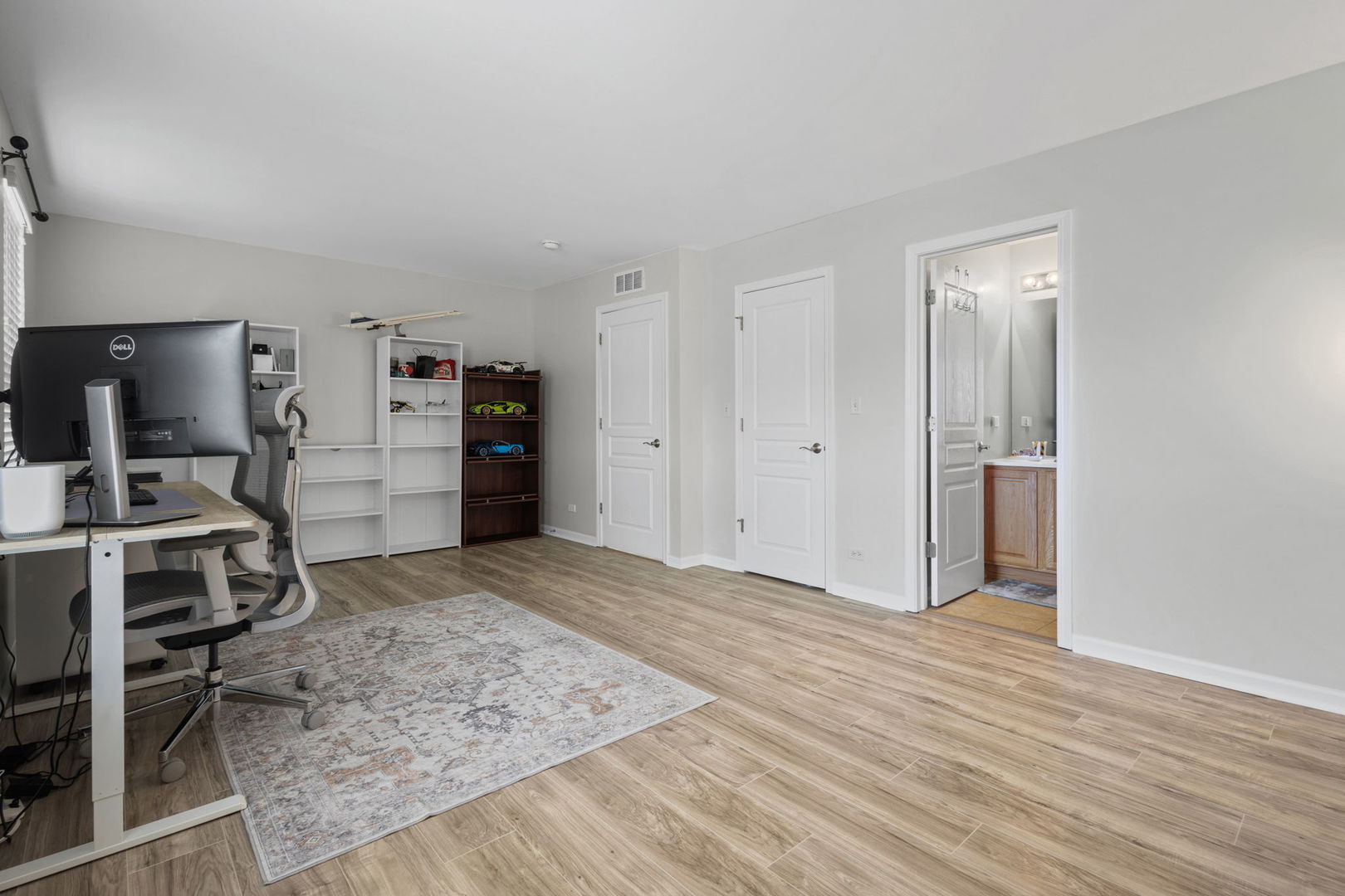 143 Bristol Lane #3, Wood Dale, IL 60191