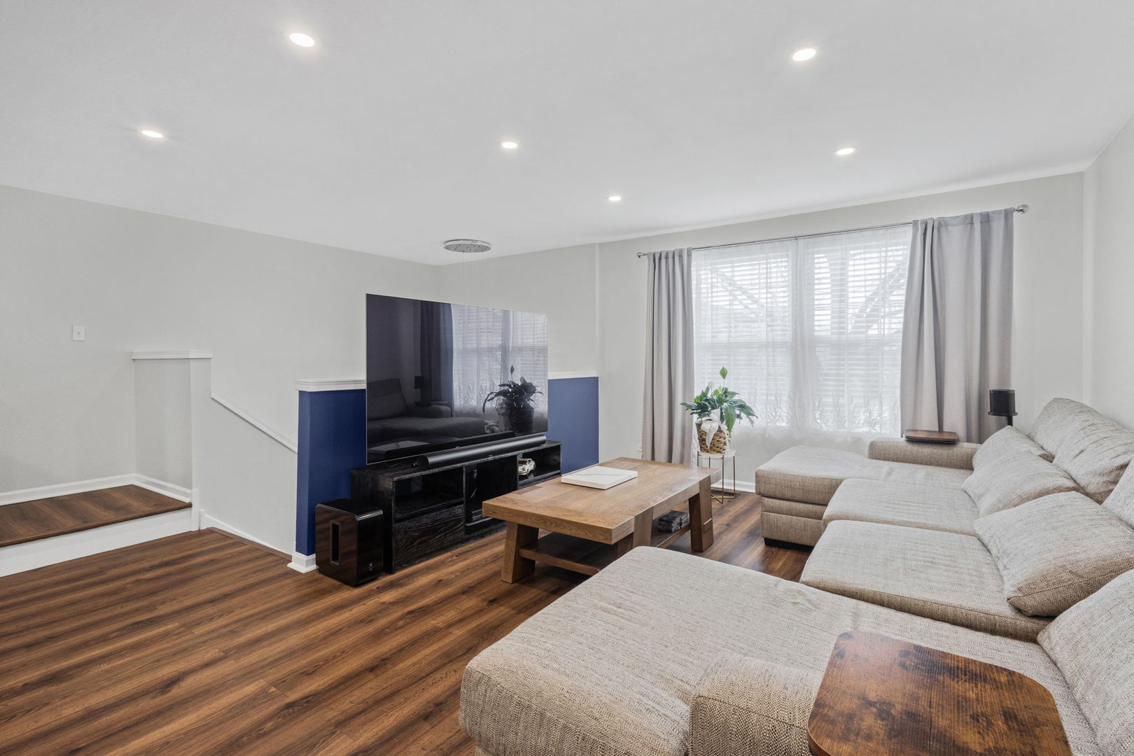 143 Bristol Lane #3, Wood Dale, IL 60191