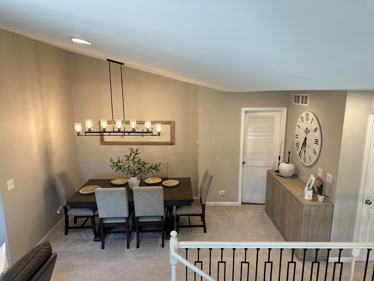 757 Grosse Pointe Circle #19-2, Vernon Hills, IL 60061