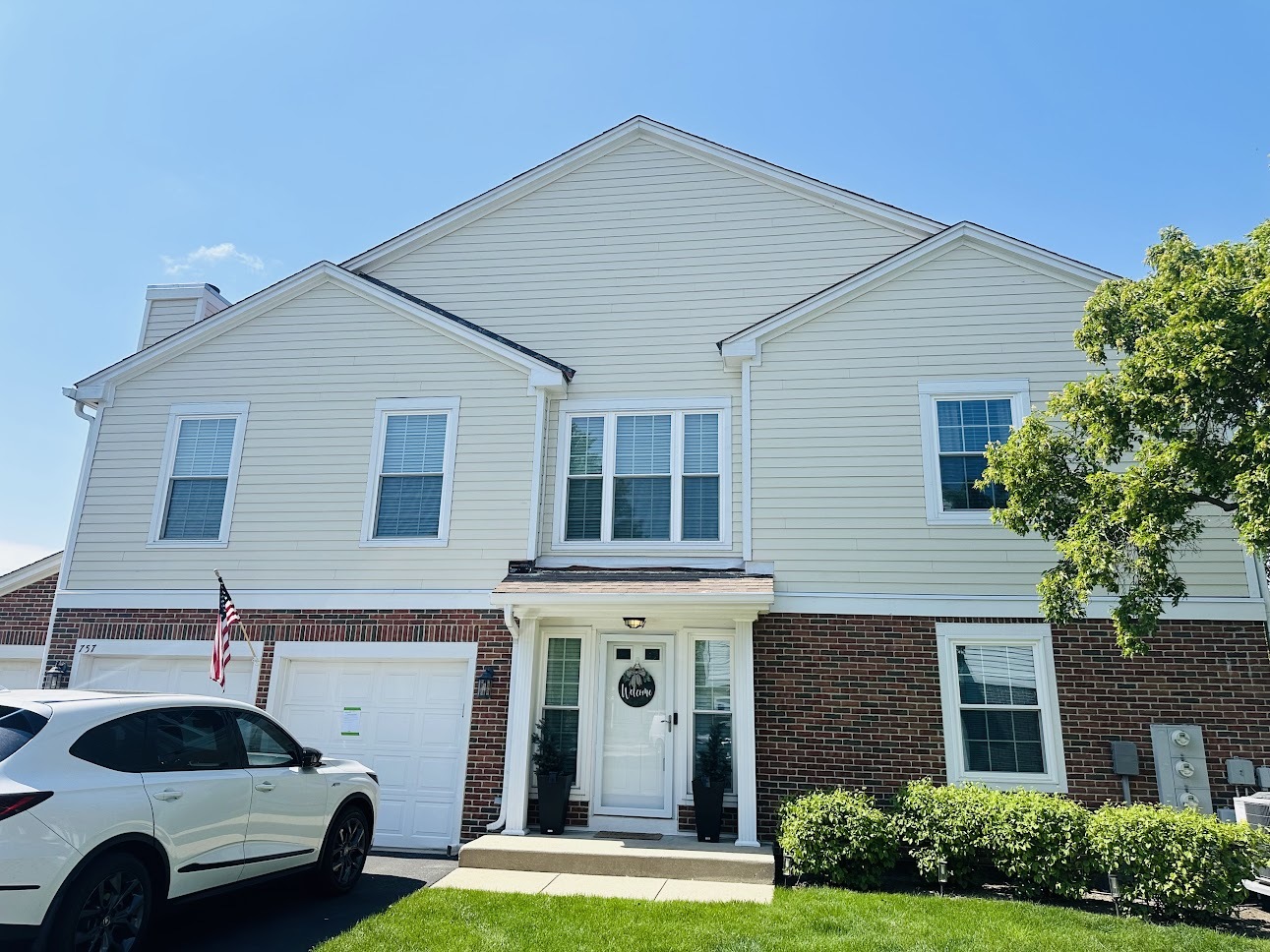 757 Grosse Pointe Circle #19-2, Vernon Hills, IL 60061