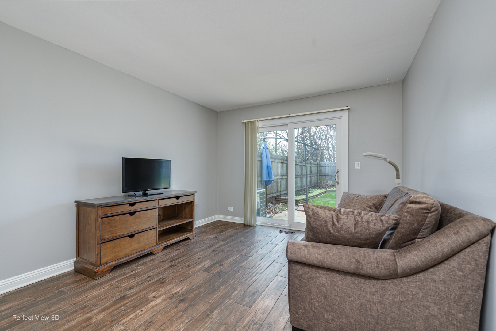 1148 Fulton Drive, Streamwood, IL 60107