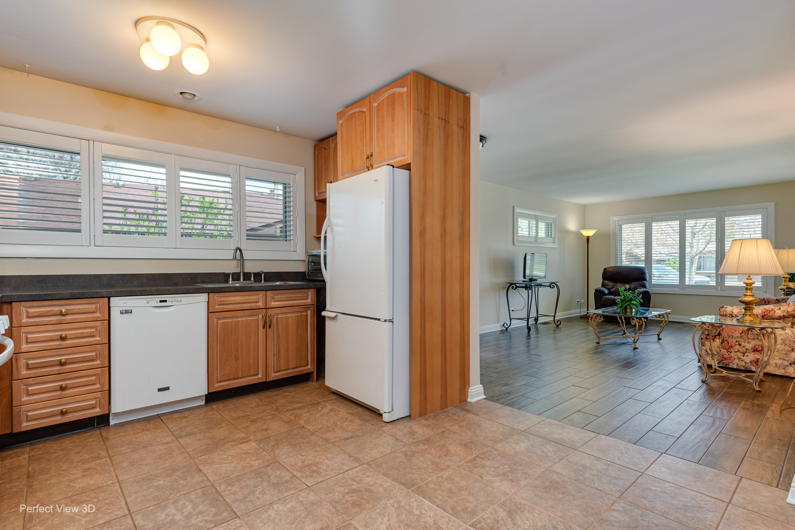 1148 Fulton Drive, Streamwood, IL 60107