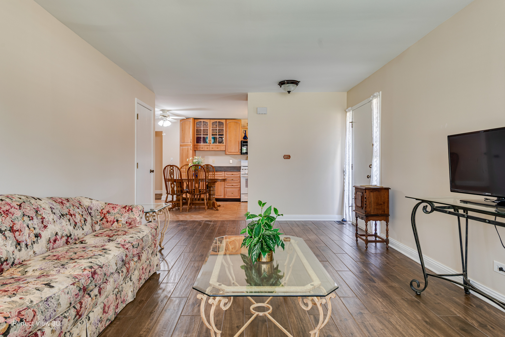 1148 Fulton Drive, Streamwood, IL 60107