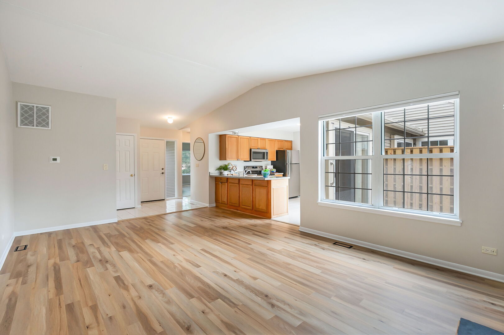 932 Chase Court, Gurnee, IL 60031