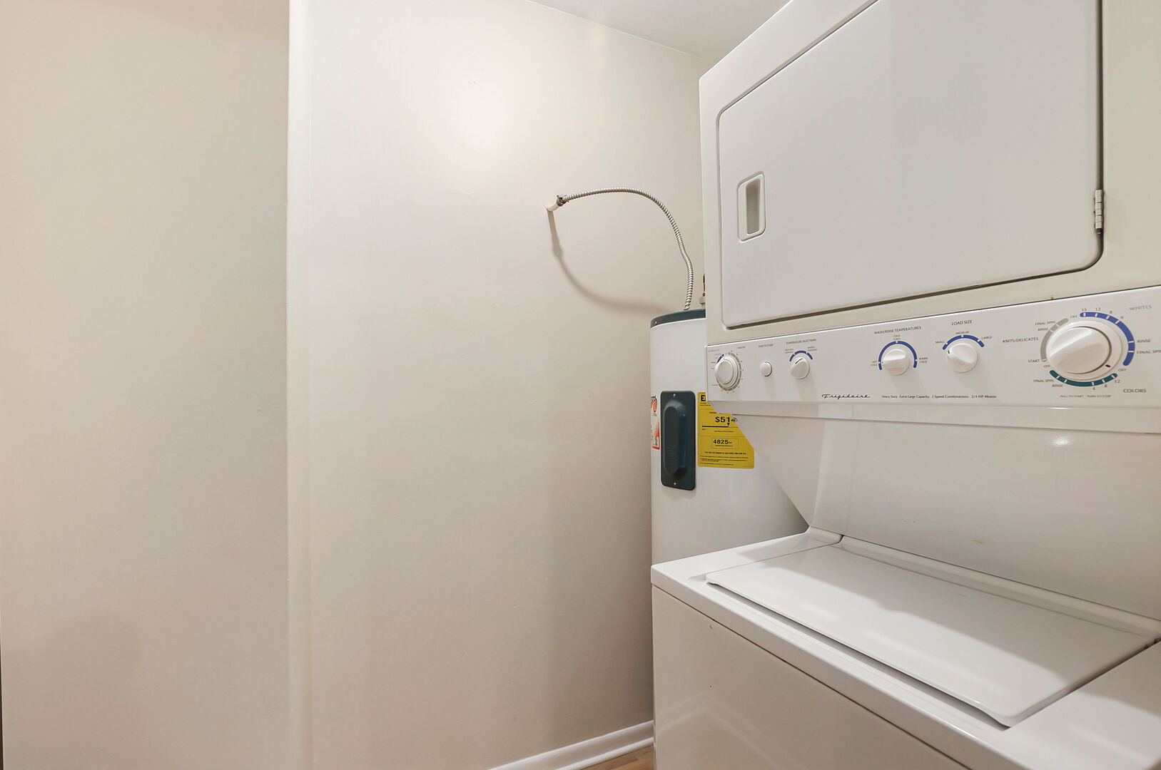 932 Chase Court, Gurnee, IL 60031