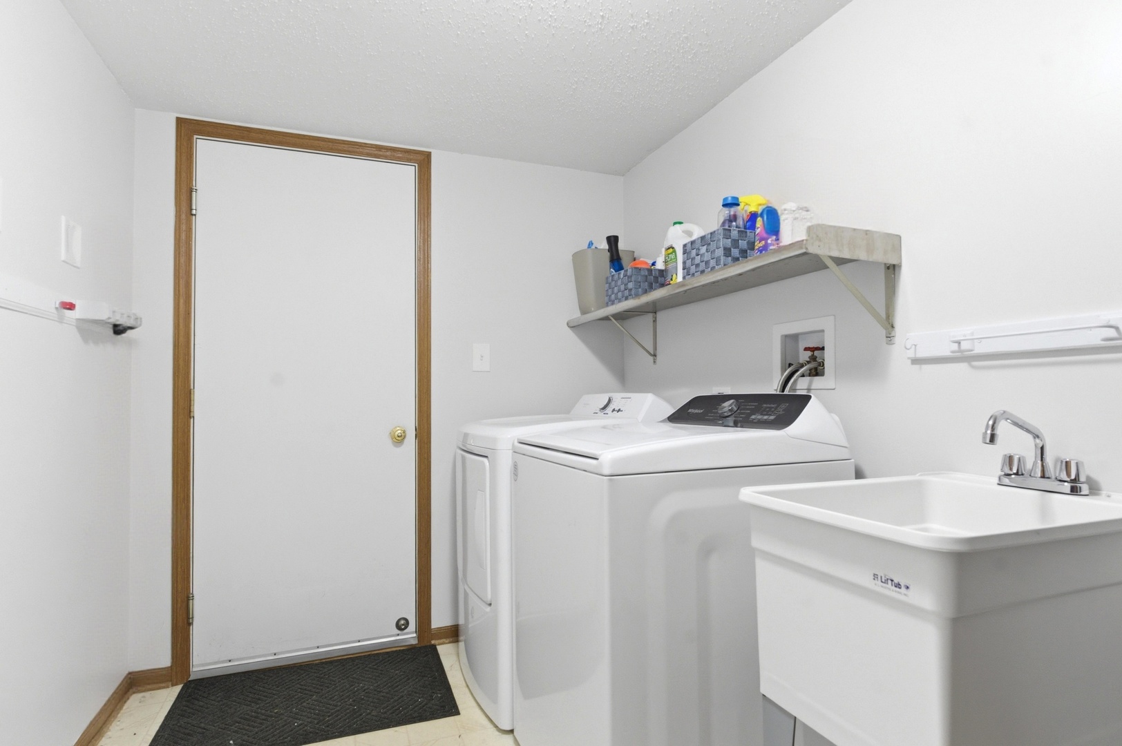2611 Essington Road #2611, Joliet, IL 60435