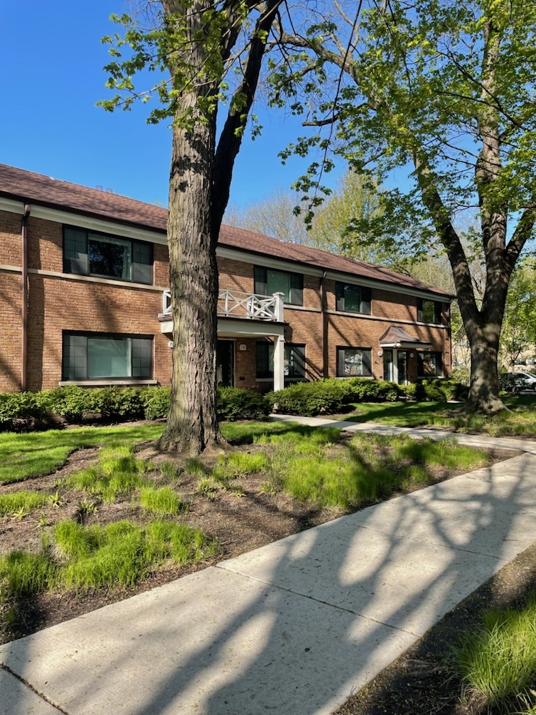 704 Dodge Avenue, Evanston, IL 60202