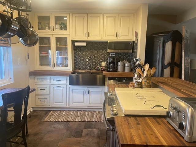 704 Dodge Avenue, Evanston, IL 60202