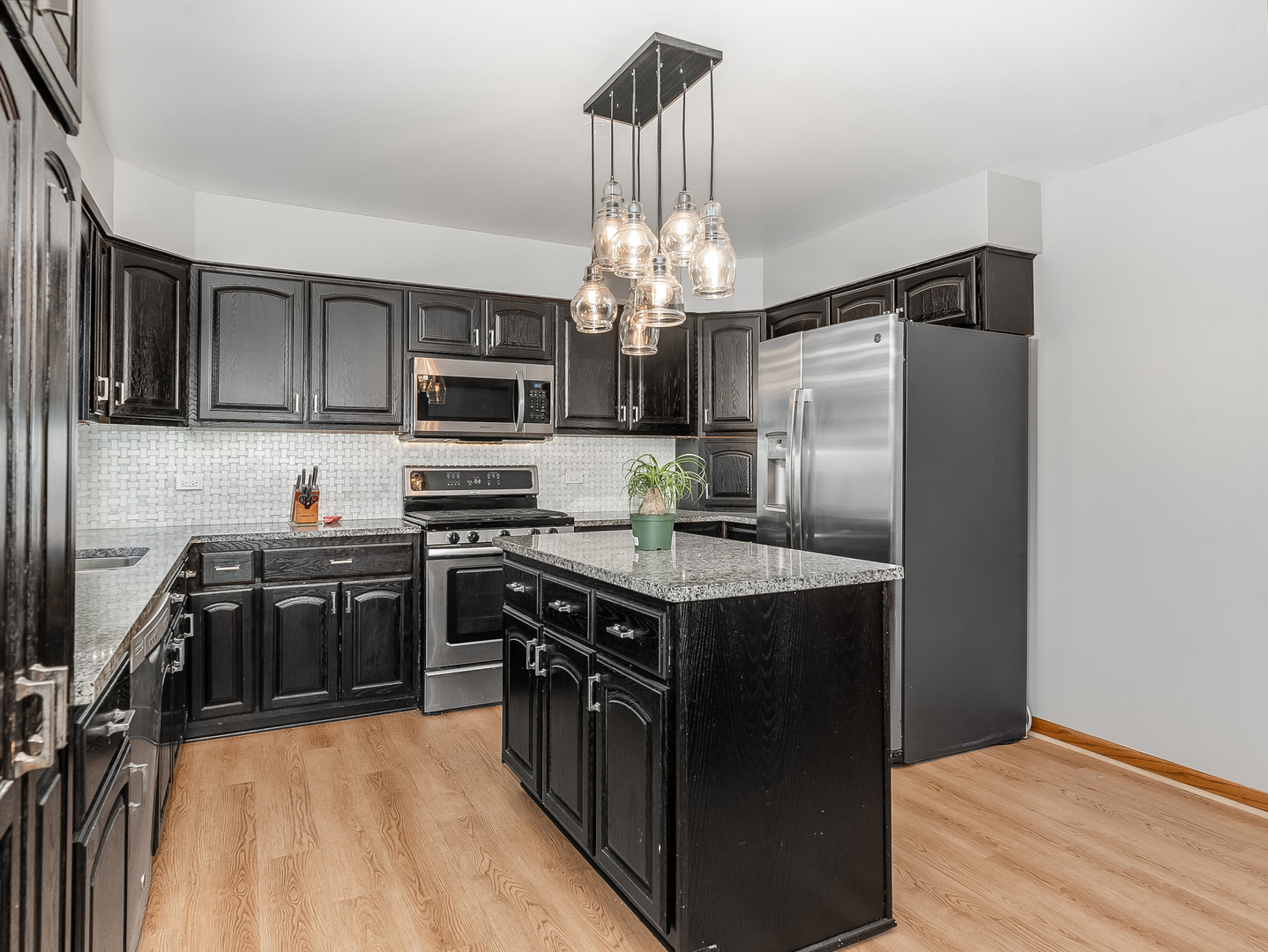 1858 Cecily Drive, Joliet, IL 60435