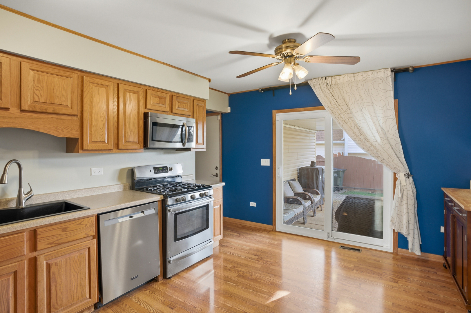 148 Beaver Creek Drive, Bolingbrook, IL 60490