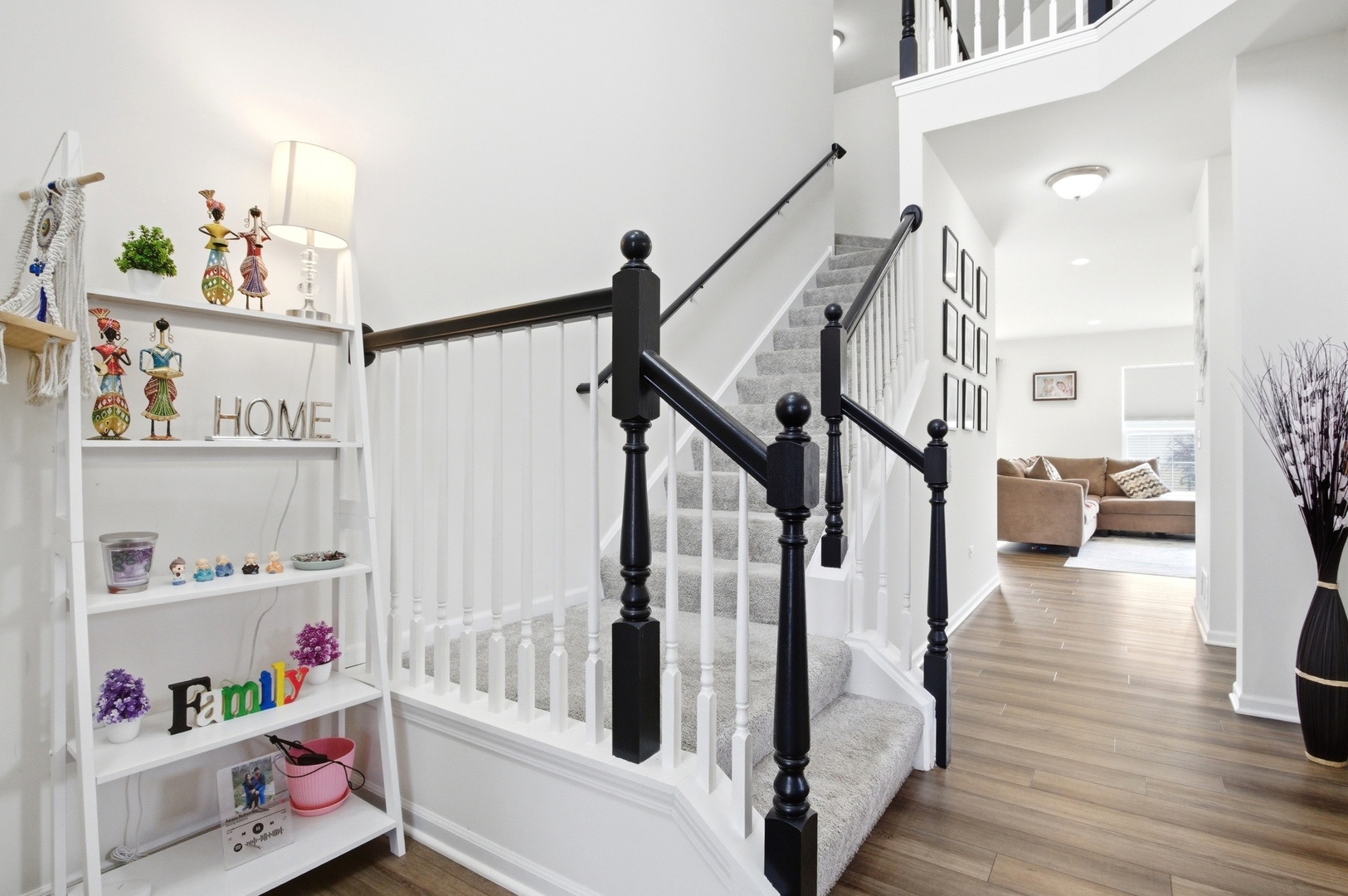 12404 S Blue Water Parkway, Plainfield, IL 60585