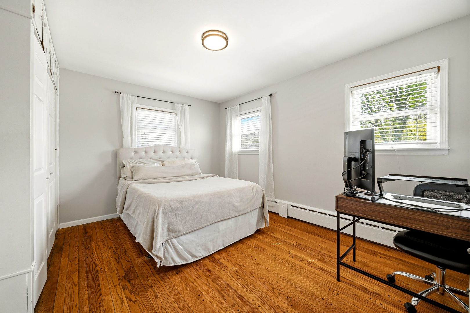 1000 GRAND Avenue, Aurora, IL 60506