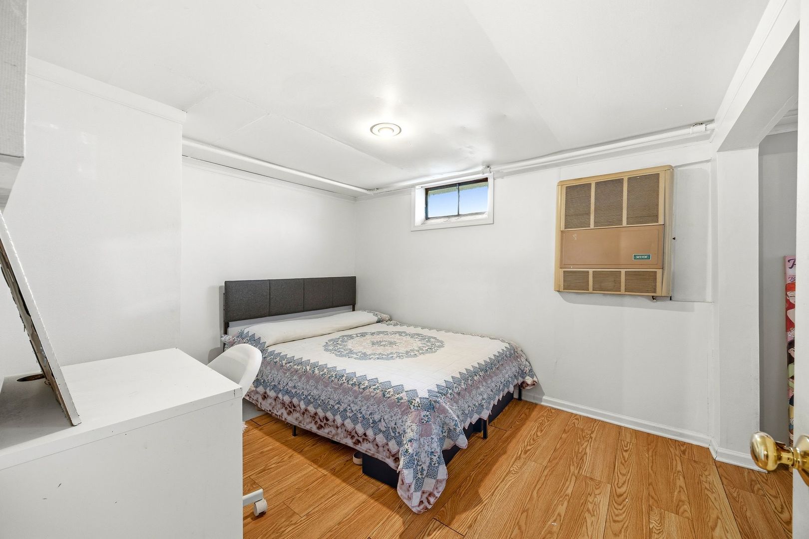 1000 GRAND Avenue, Aurora, IL 60506