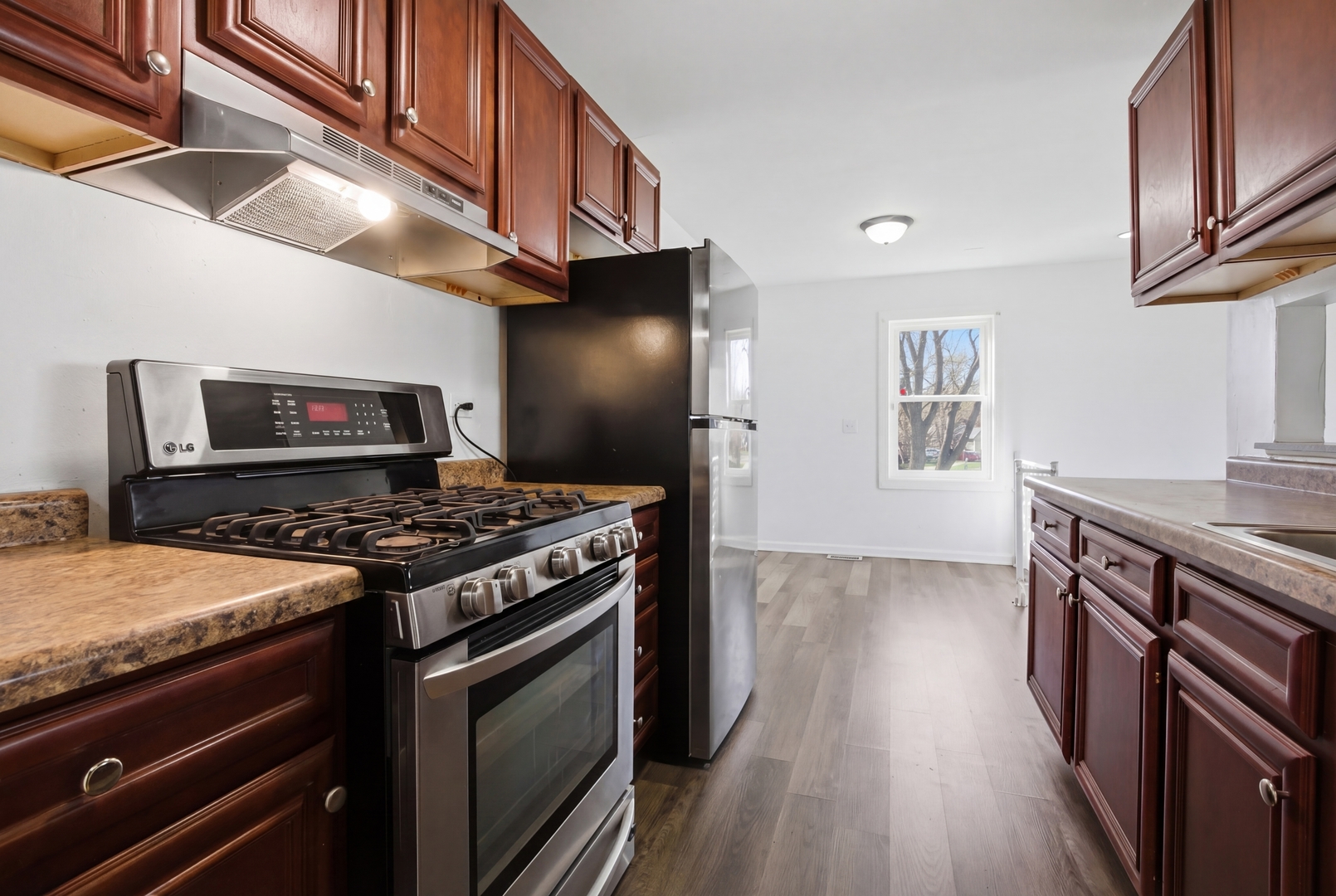 216 Eagle Court #d, Bolingbrook, IL 60440