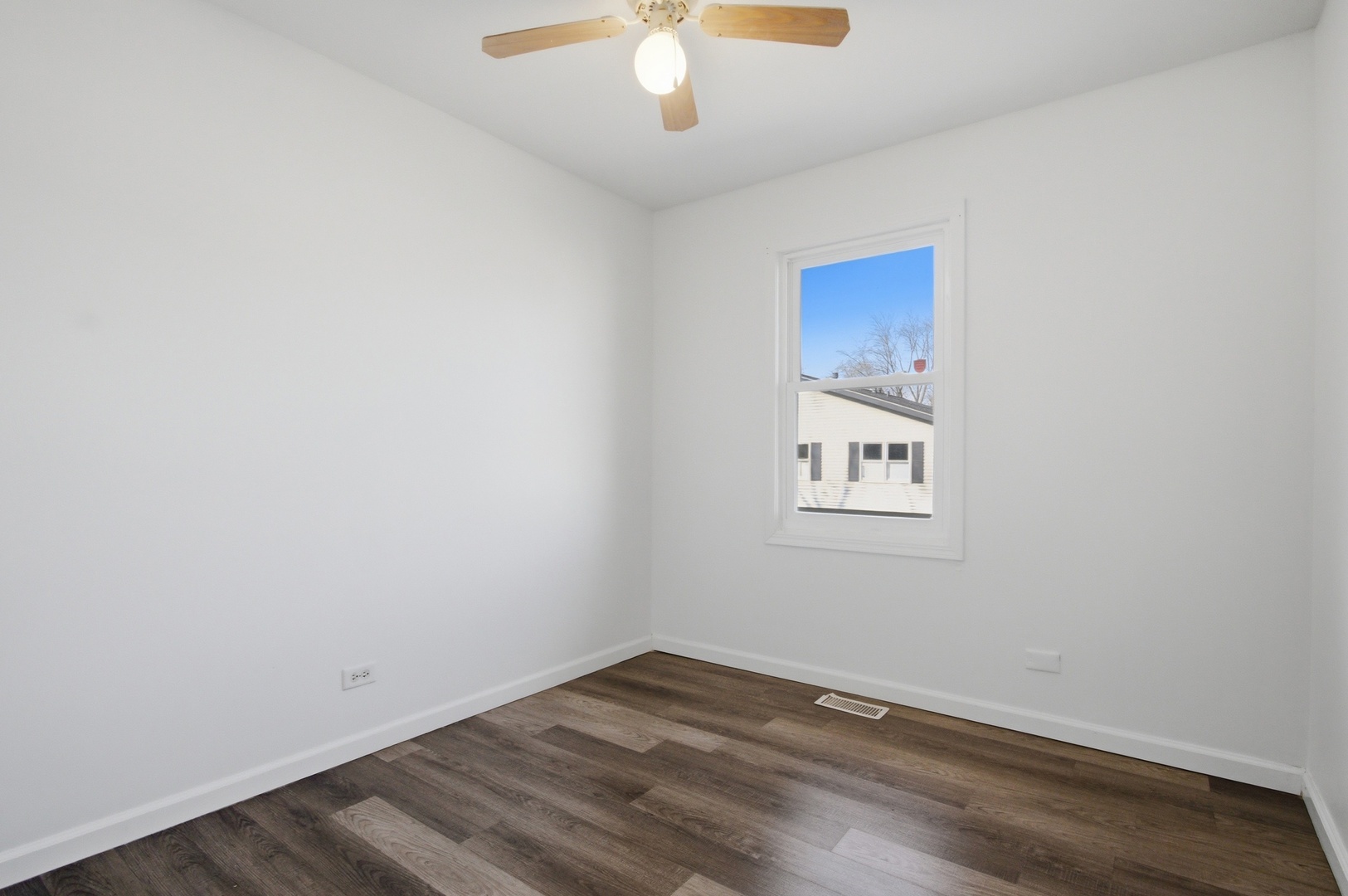 216 Eagle Court #d, Bolingbrook, IL 60440