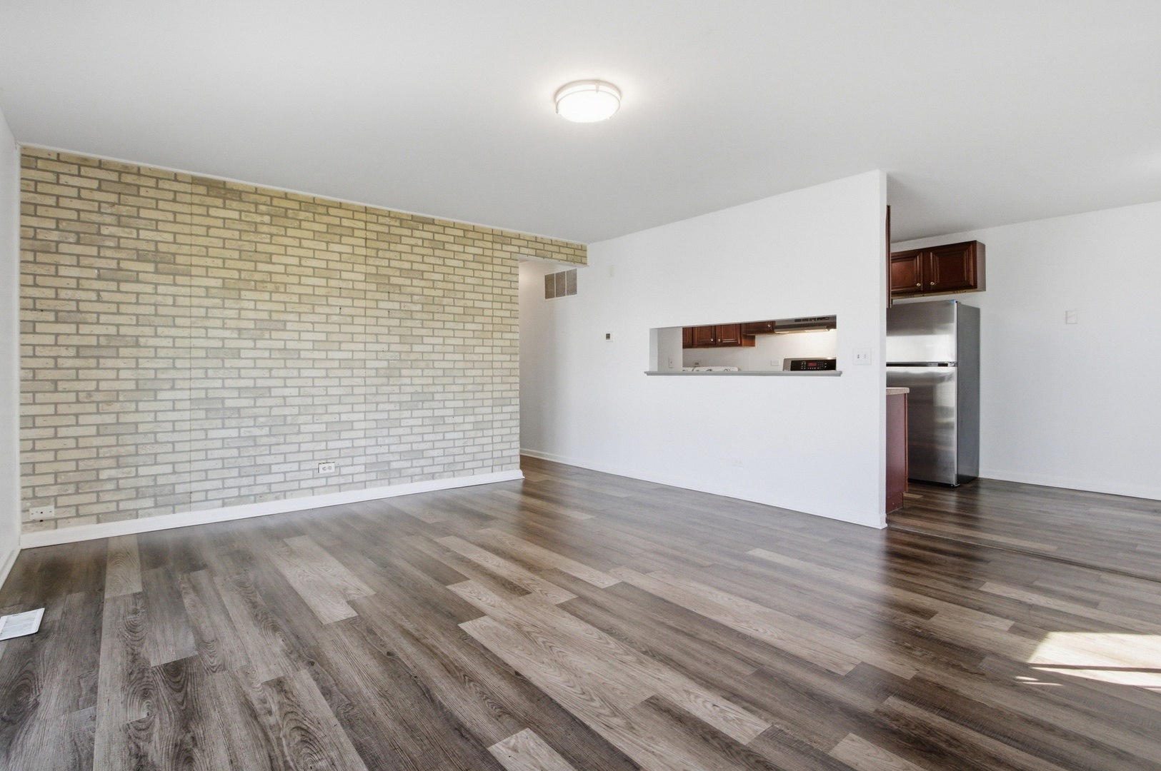 216 Eagle Court #d, Bolingbrook, IL 60440