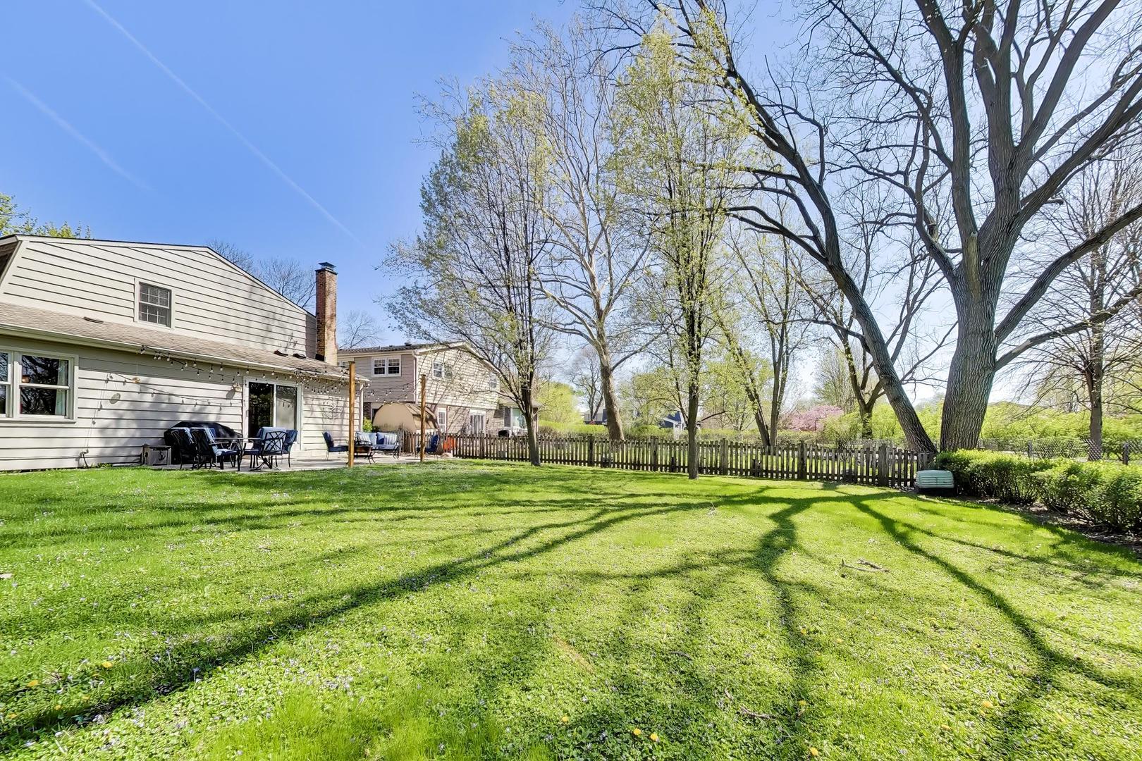 1222 S Patton Avenue, Arlington Heights, IL 60005