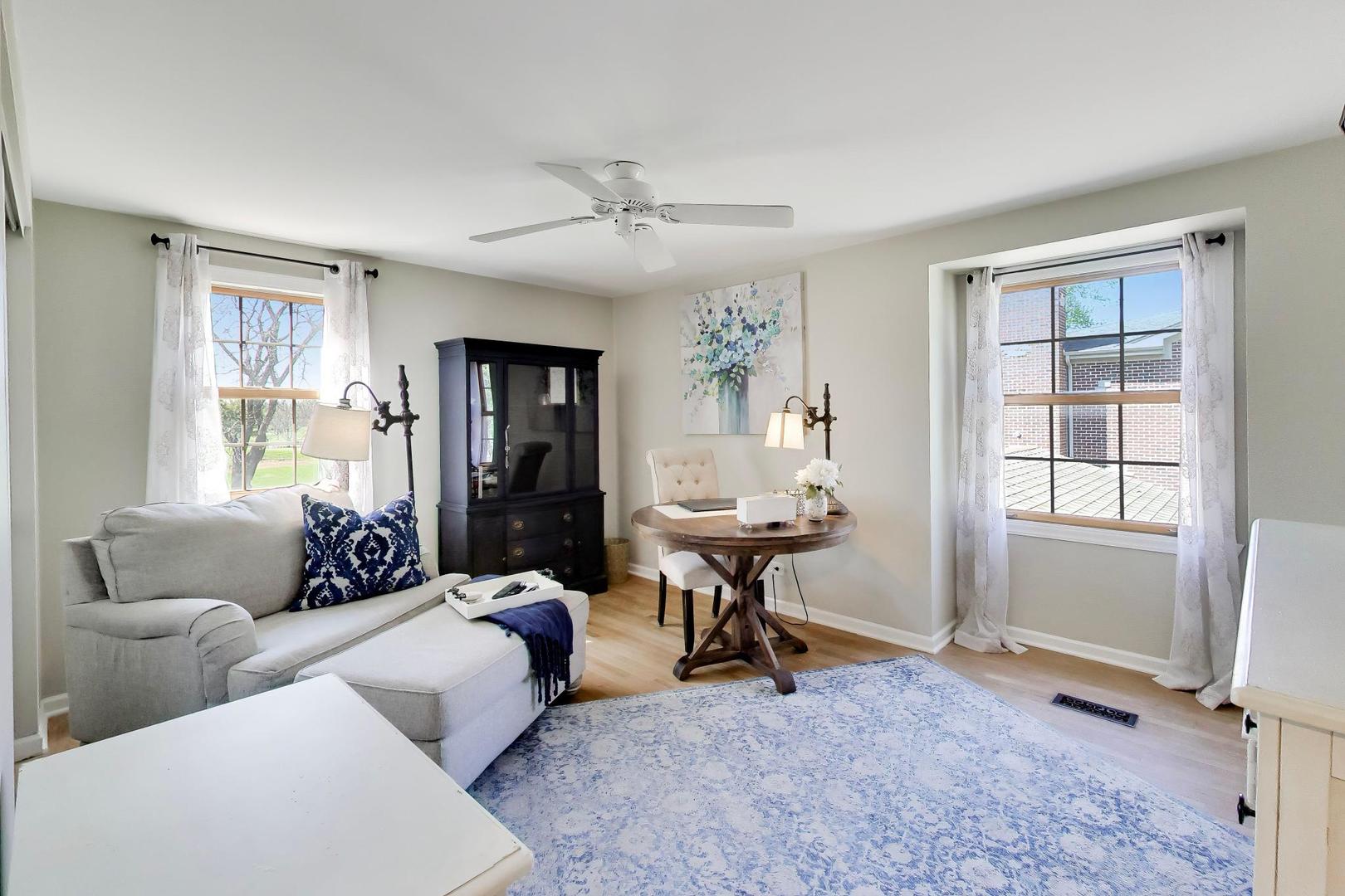 1222 S Patton Avenue, Arlington Heights, IL 60005