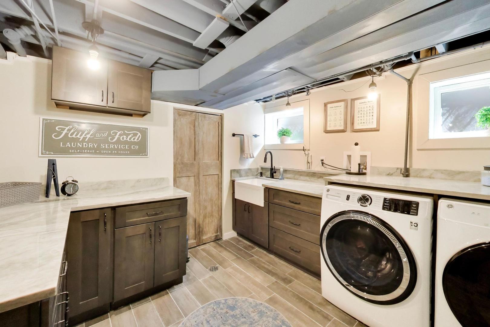 1222 S Patton Avenue, Arlington Heights, IL 60005