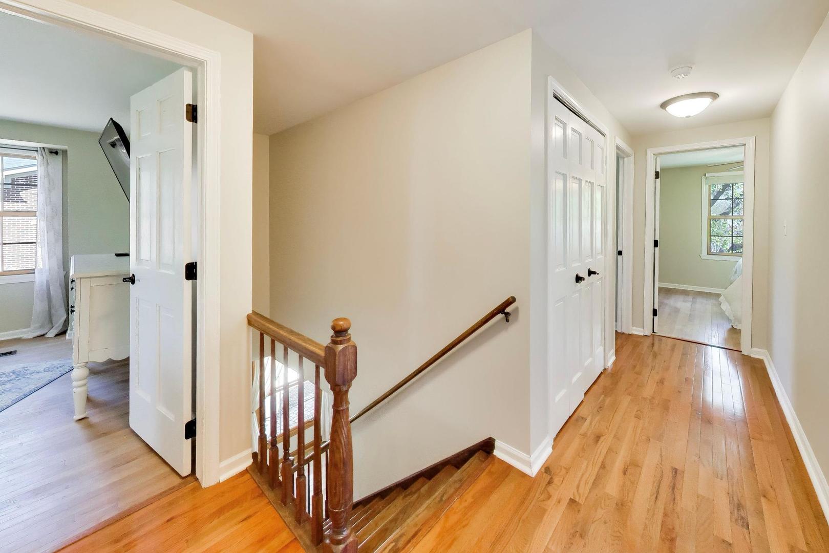 1222 S Patton Avenue, Arlington Heights, IL 60005